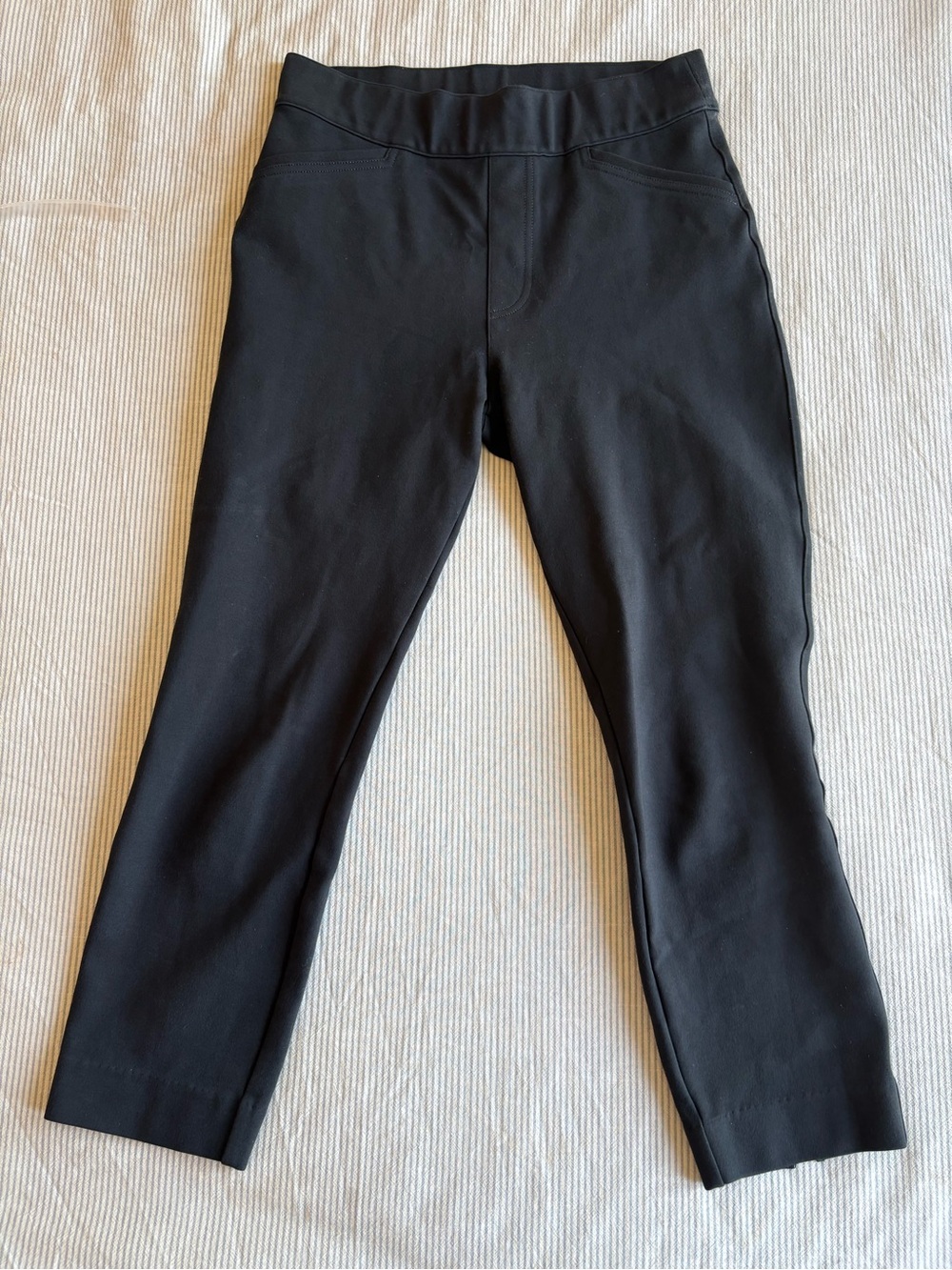 Spanx The Perfect Black Pant Back Seam Skinny Women’s Size Small Petite Pull On
